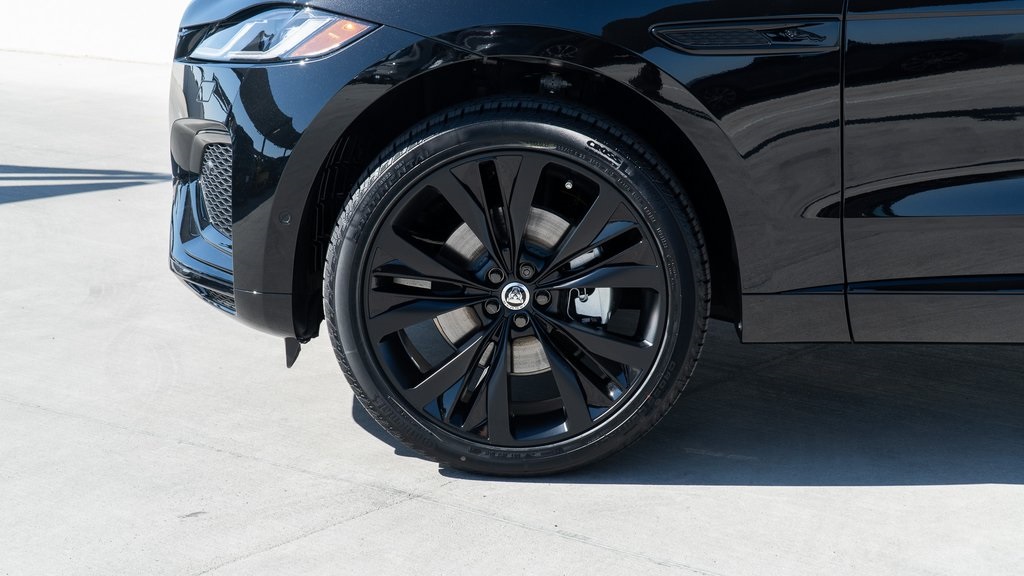 2025 Jaguar F-PACE P250 R-Dynamic S photo 3