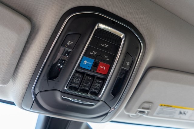 2023 Jeep Cherokee 4xe photo 20