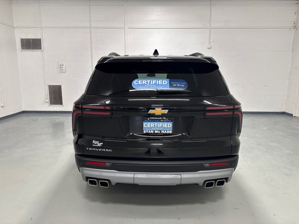 2025 Chevrolet Traverse photo 6
