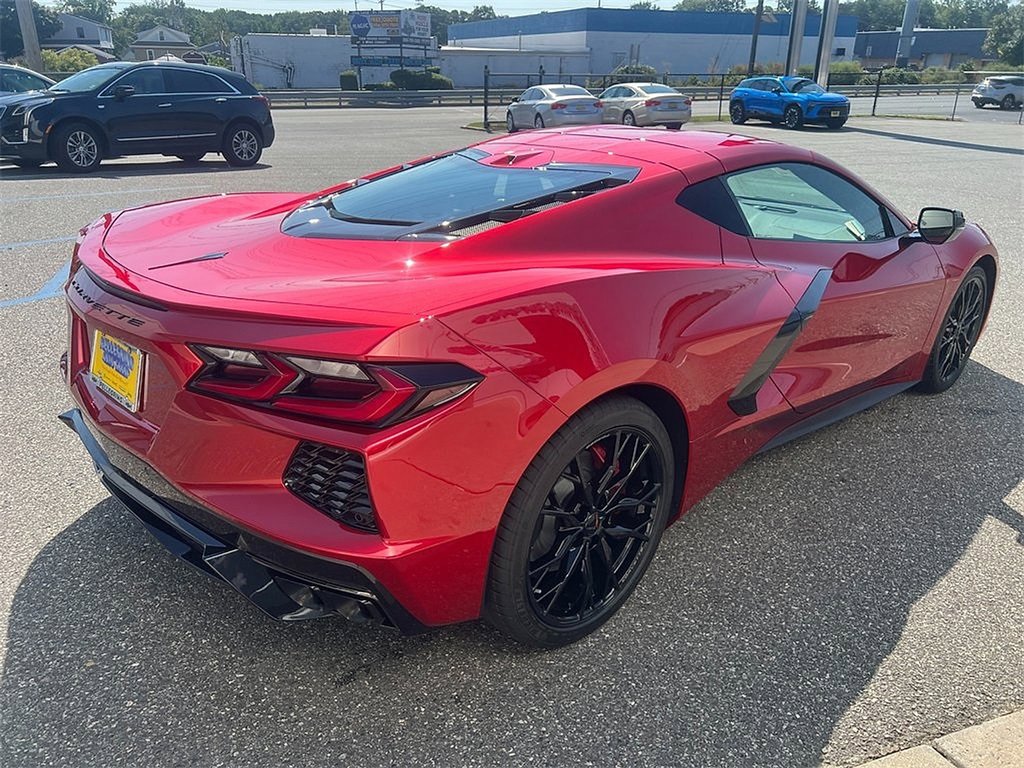 2026 Chevrolet Corvette Stingray 2LT photo 7