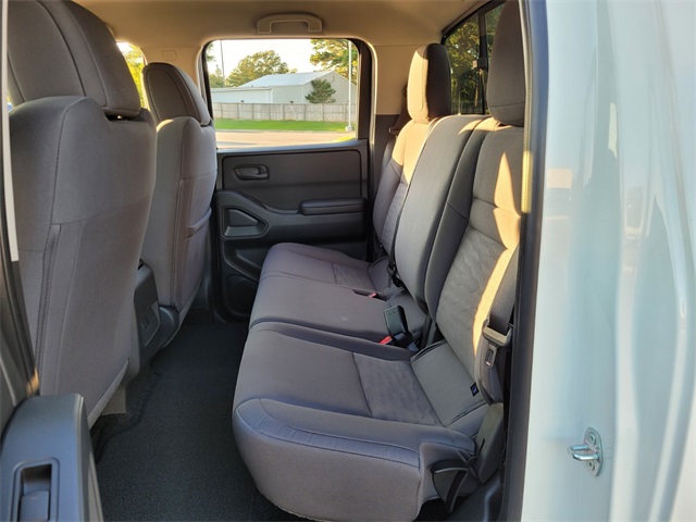 2026 Nissan Frontier S photo 10