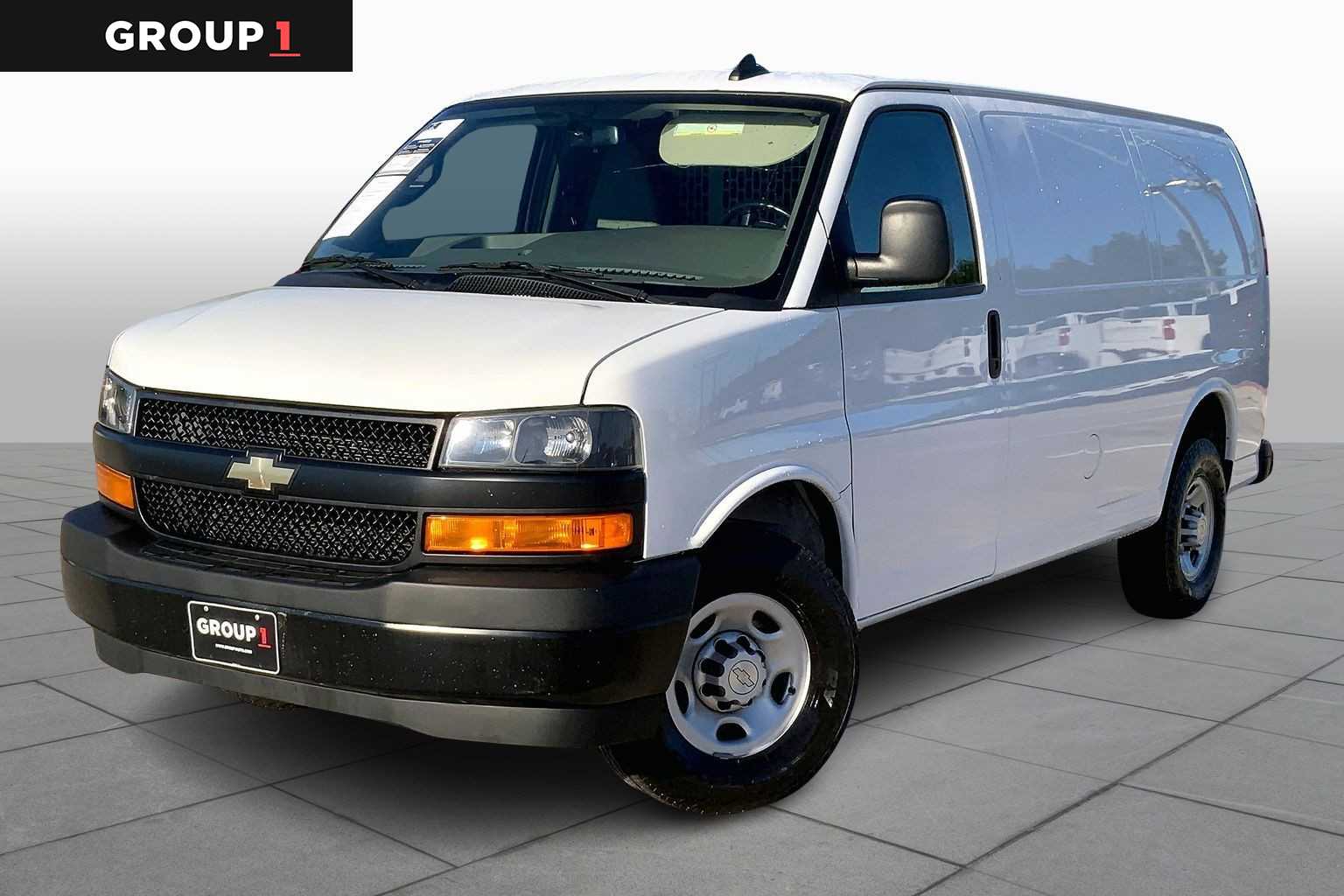 2022 Chevrolet Express Cargo Work Van's photo