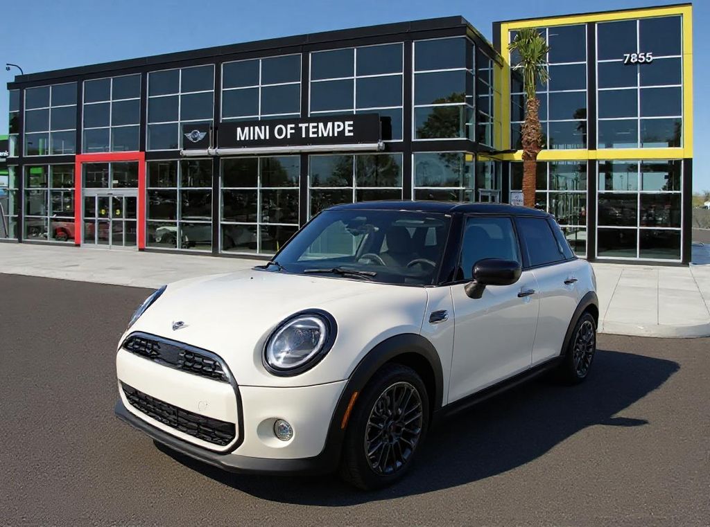 2026 MINI Hardtop 4 Door's photo