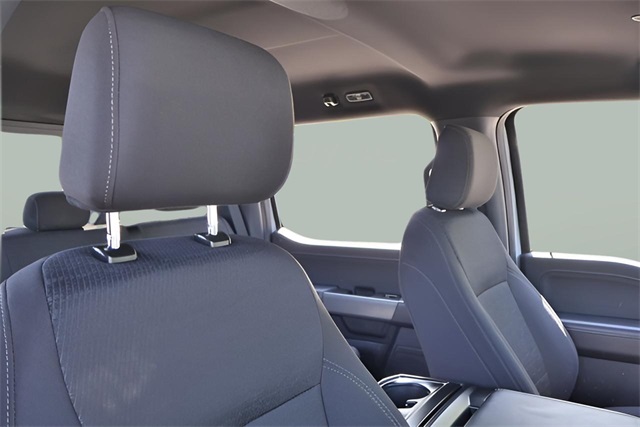 2025 Ford F-150 XLT photo 16