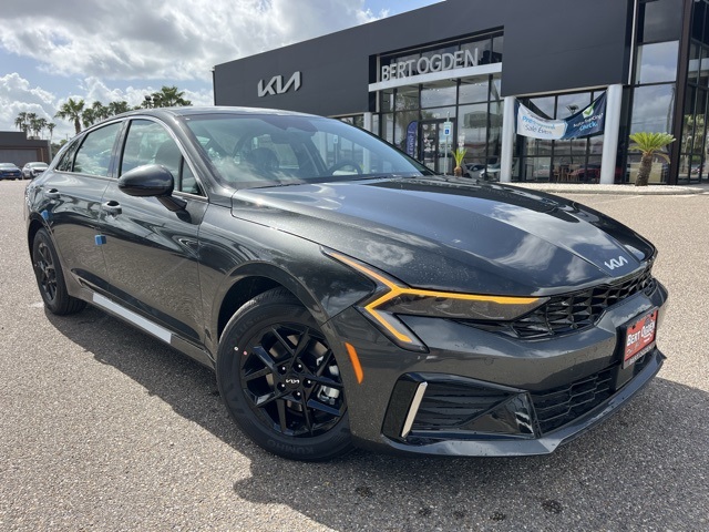 2025 Kia K5 LXS's photo