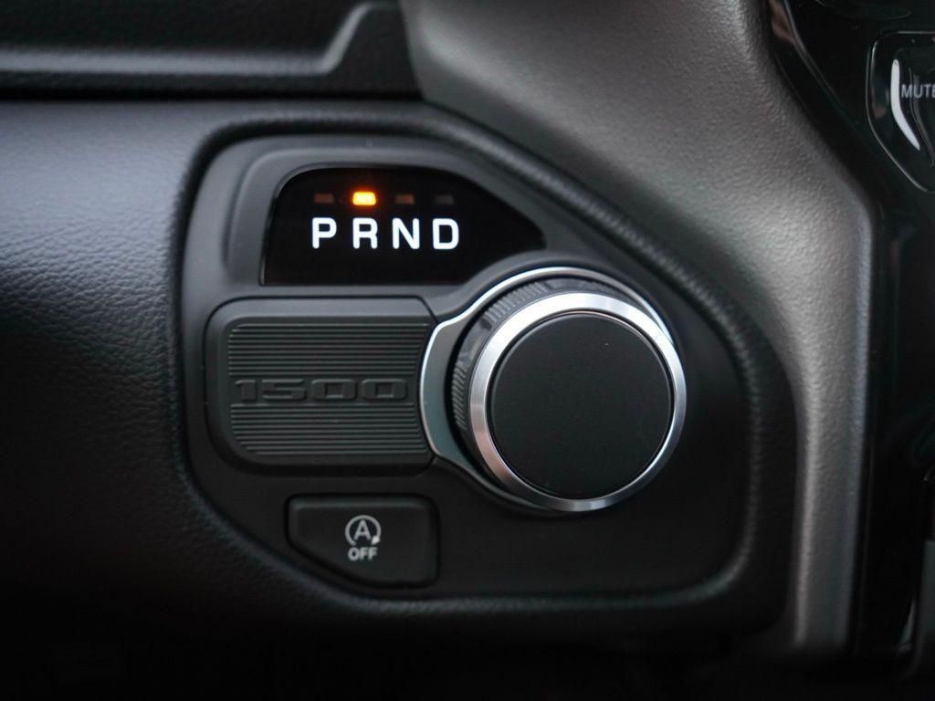 New 2026 Granite Crystal Metallic Clear-Coat Exterior Paint RAM Big Horn/Lone Star image 17