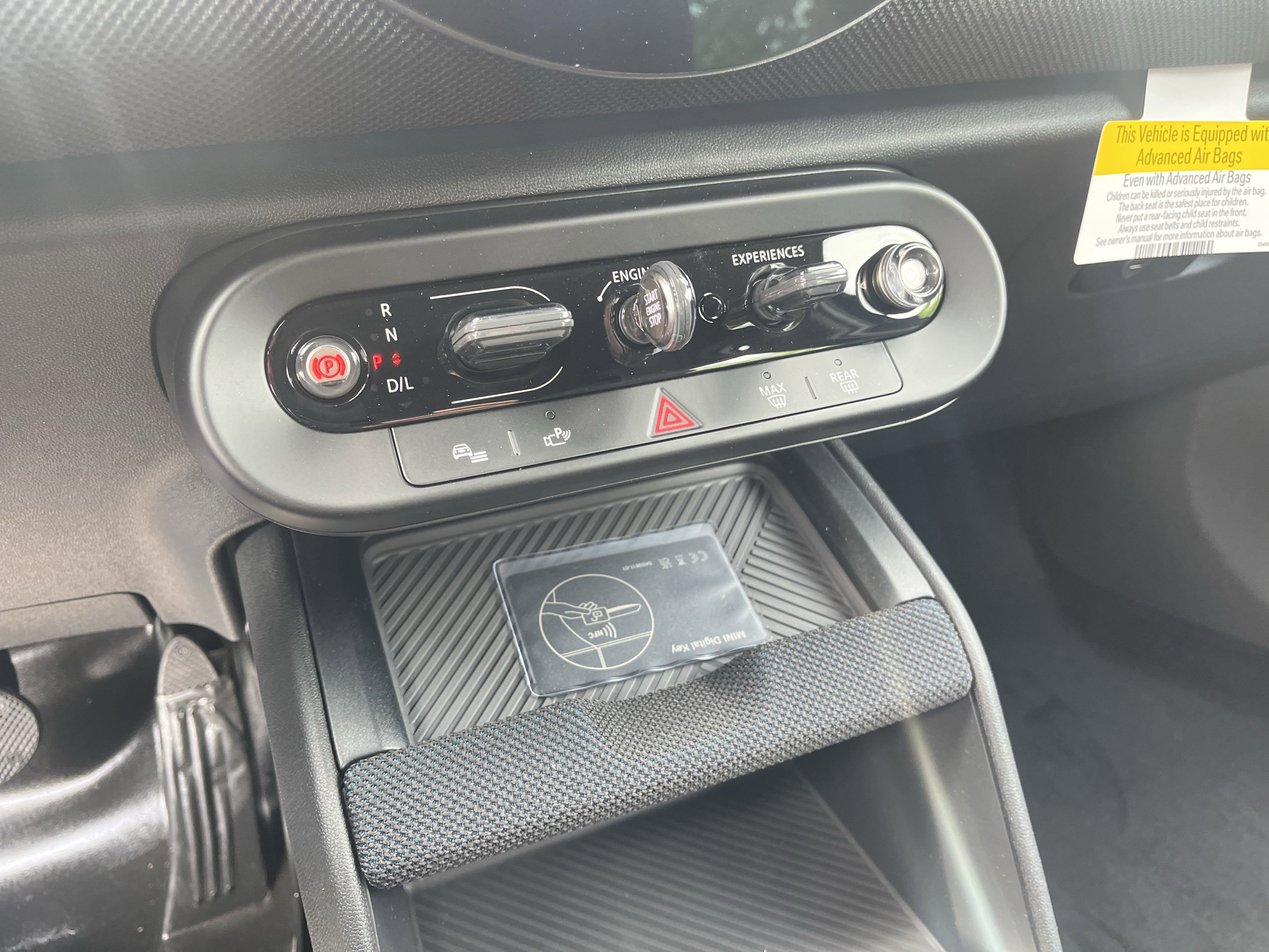 2025 Mini Cooper S ALL4 photo 4