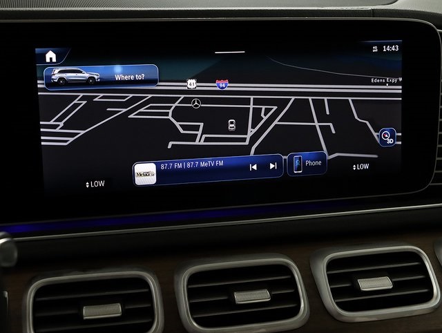 2026 Mercedes Benz GLS 450 4MATIC photo 2