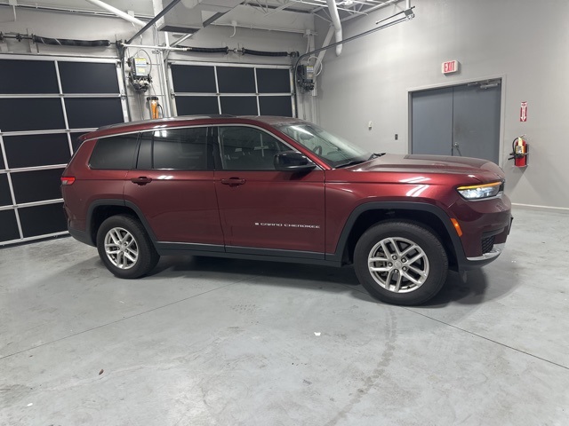2023 Jeep Grand Cherokee Laredo photo 7