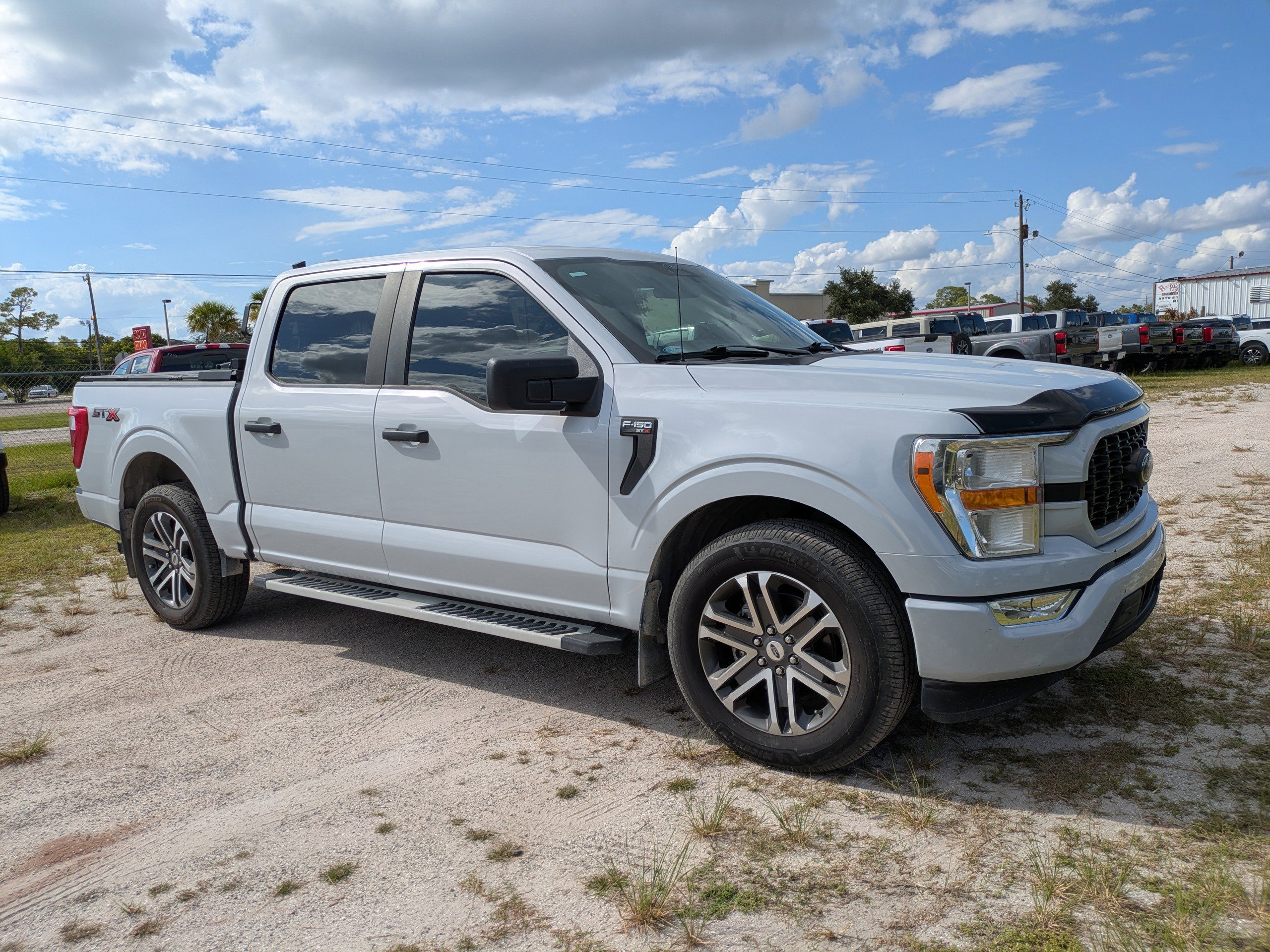 2022 Ford F-150 XL photo 2