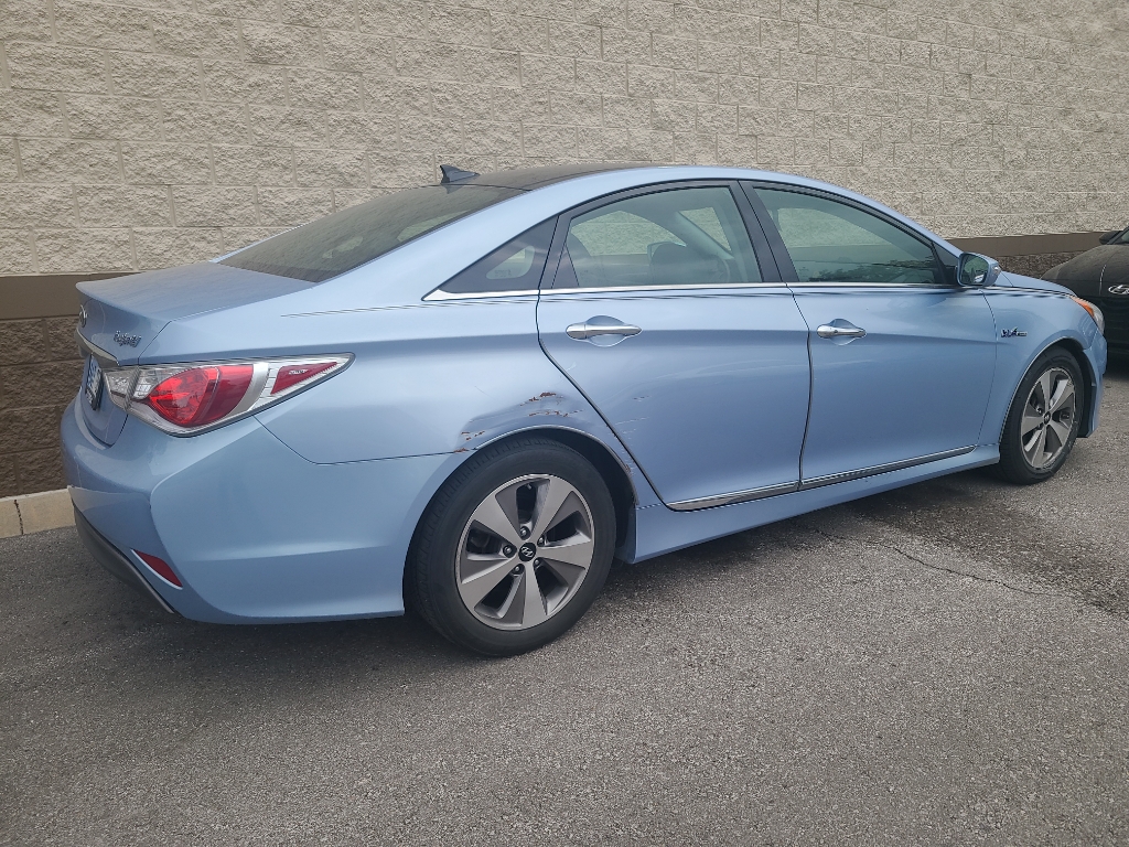 2012 Hyundai Sonata Hybrid photo 3