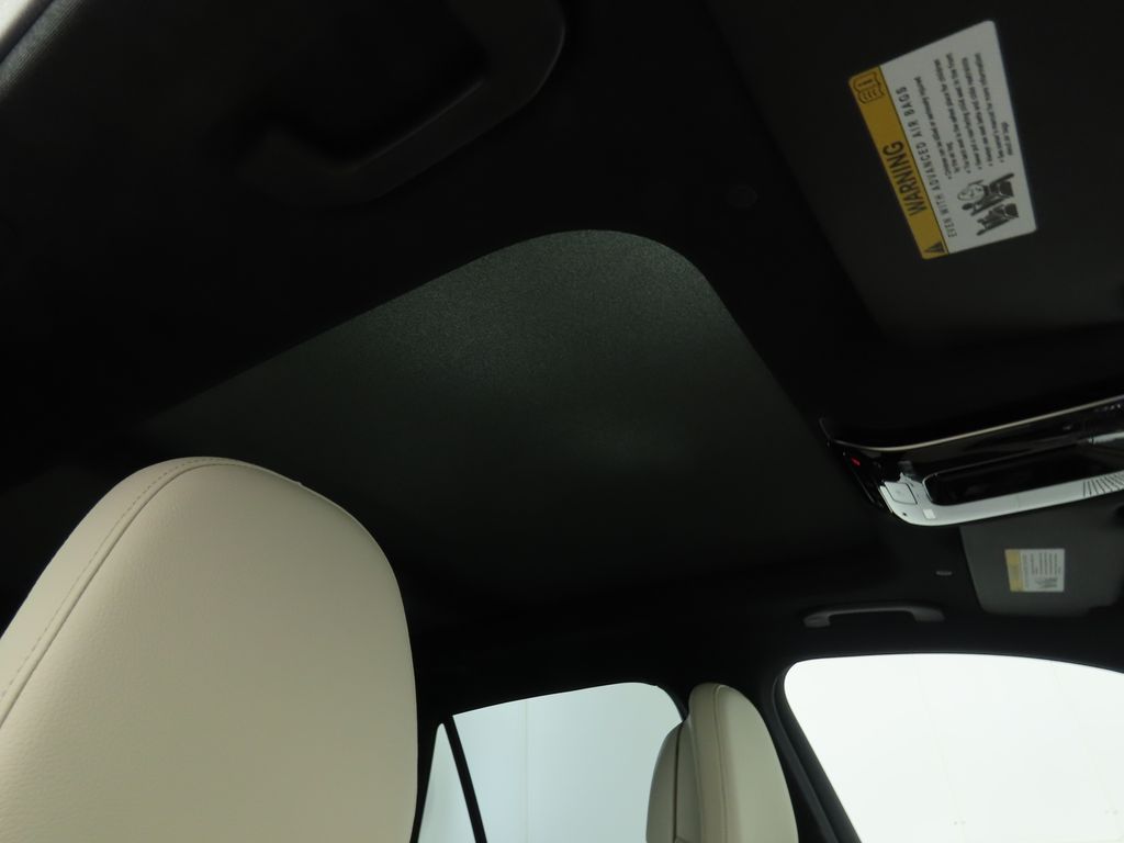 2026 Mercedes Benz GLC 350e 4MATIC photo 17