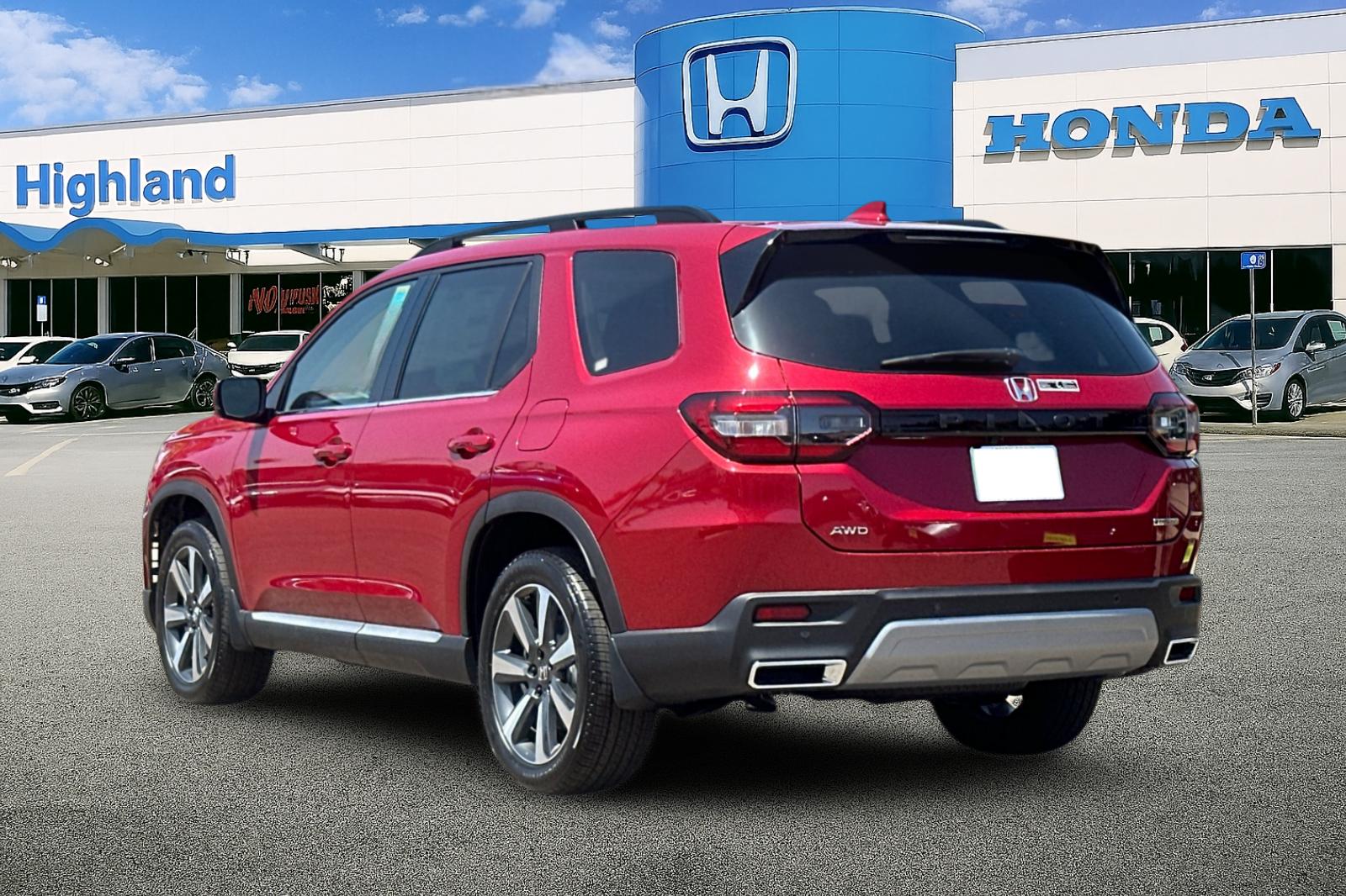 2025 Honda Pilot Touring photo 3