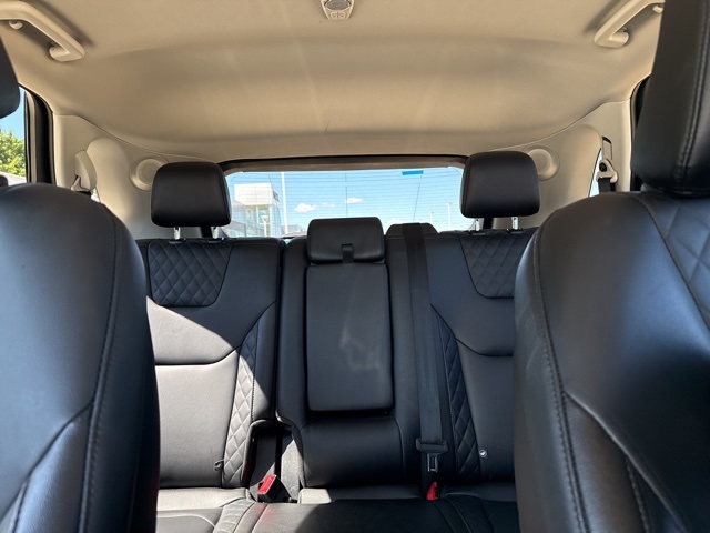 2024 Ford Edge Titanium photo 28