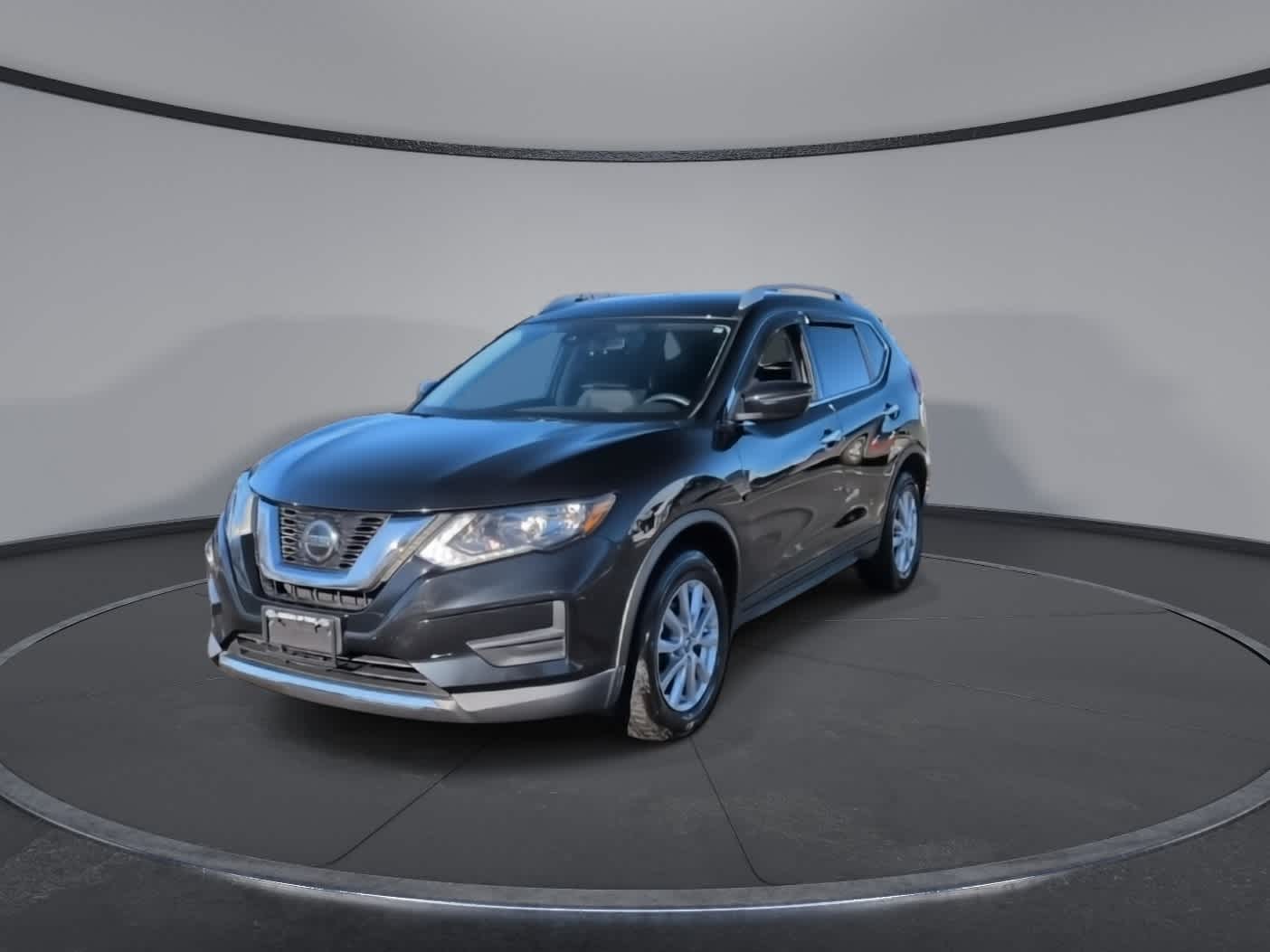2019 Nissan Rogue SV photo 3