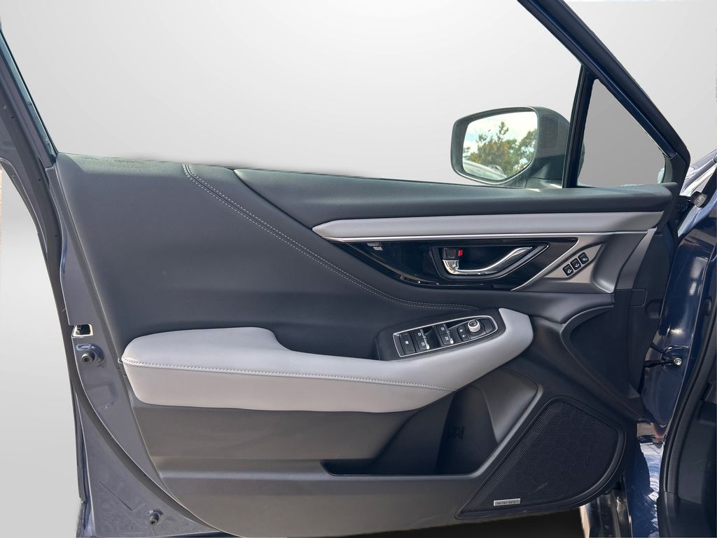 2025 Subaru Outback Limited photo 22