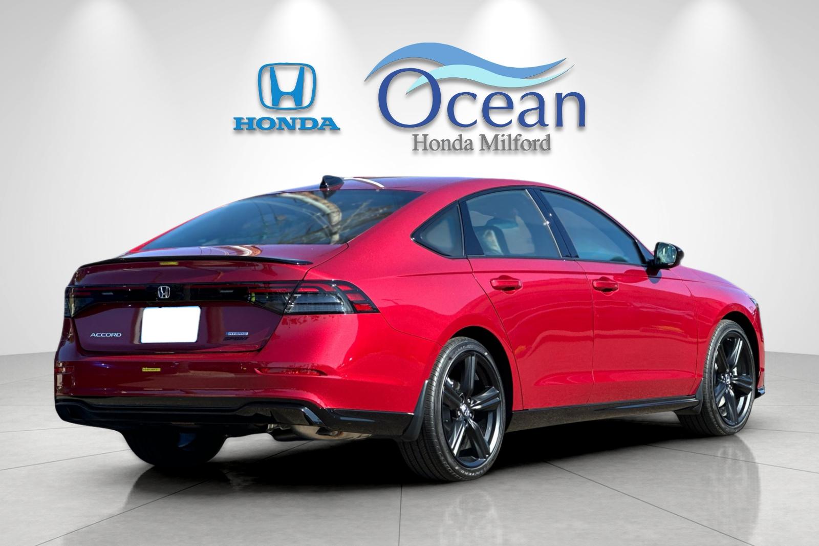 2025 Honda Accord Hybrid Sport-L photo 3