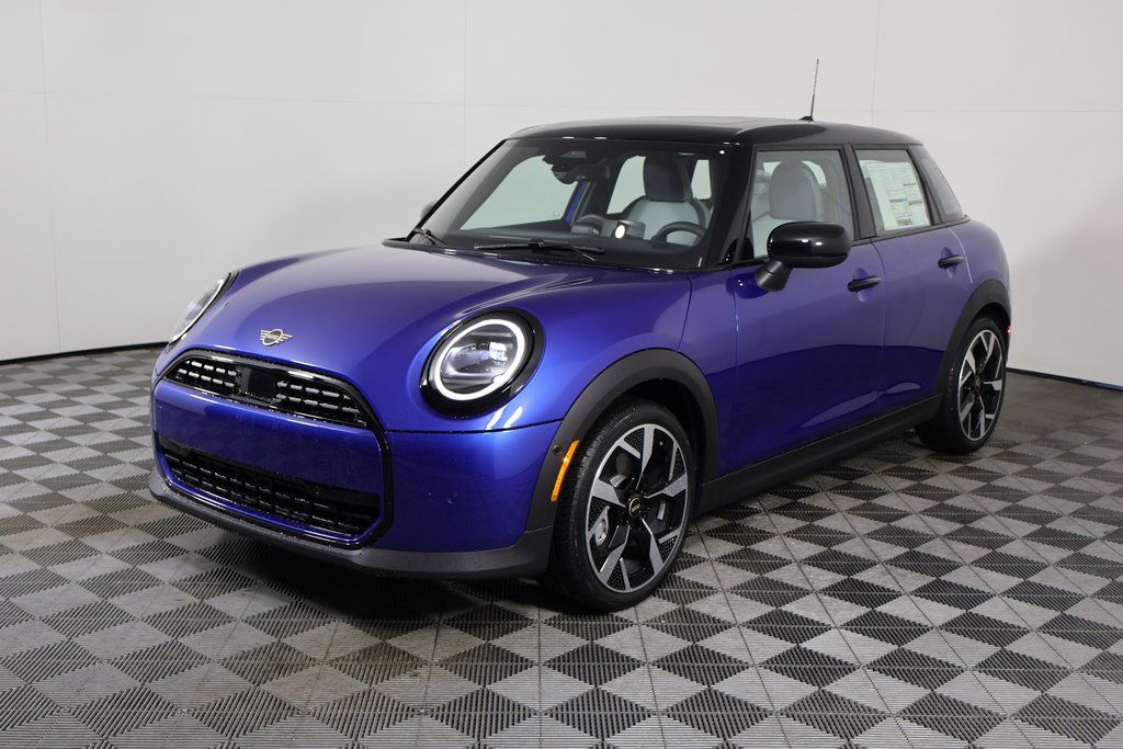 2026 MINI Hardtop 4 Door Oxford Edition's photo