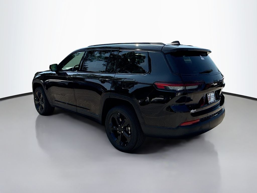 2025 Jeep Grand Cherokee Limited photo 4