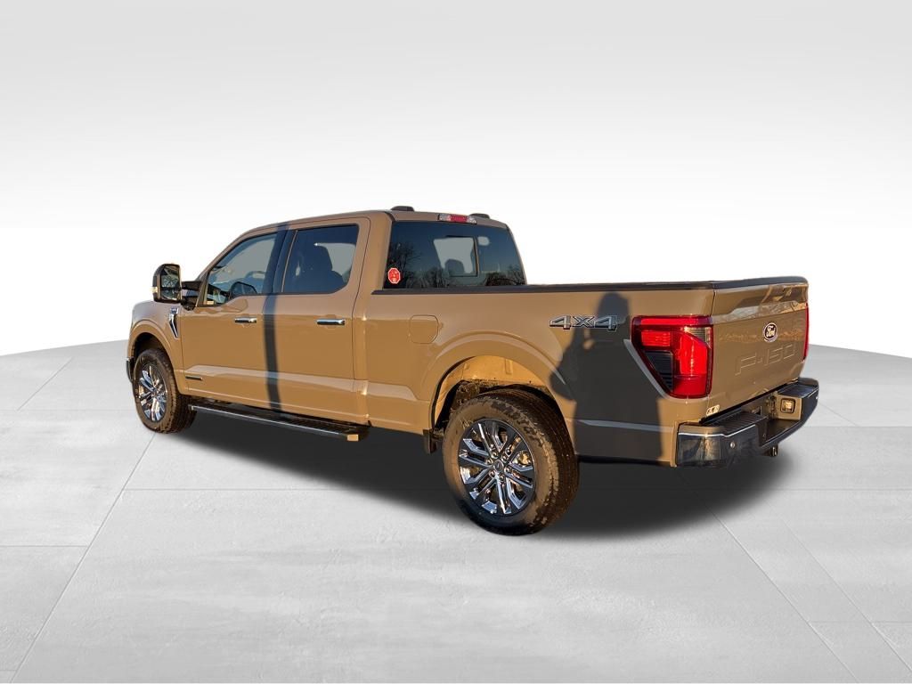 2025 Ford F-150 XLT photo 3
