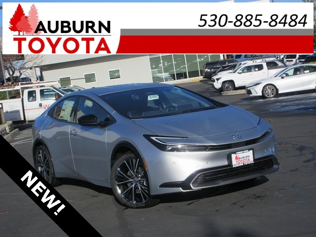 2026 Toyota Prius XLE's photo