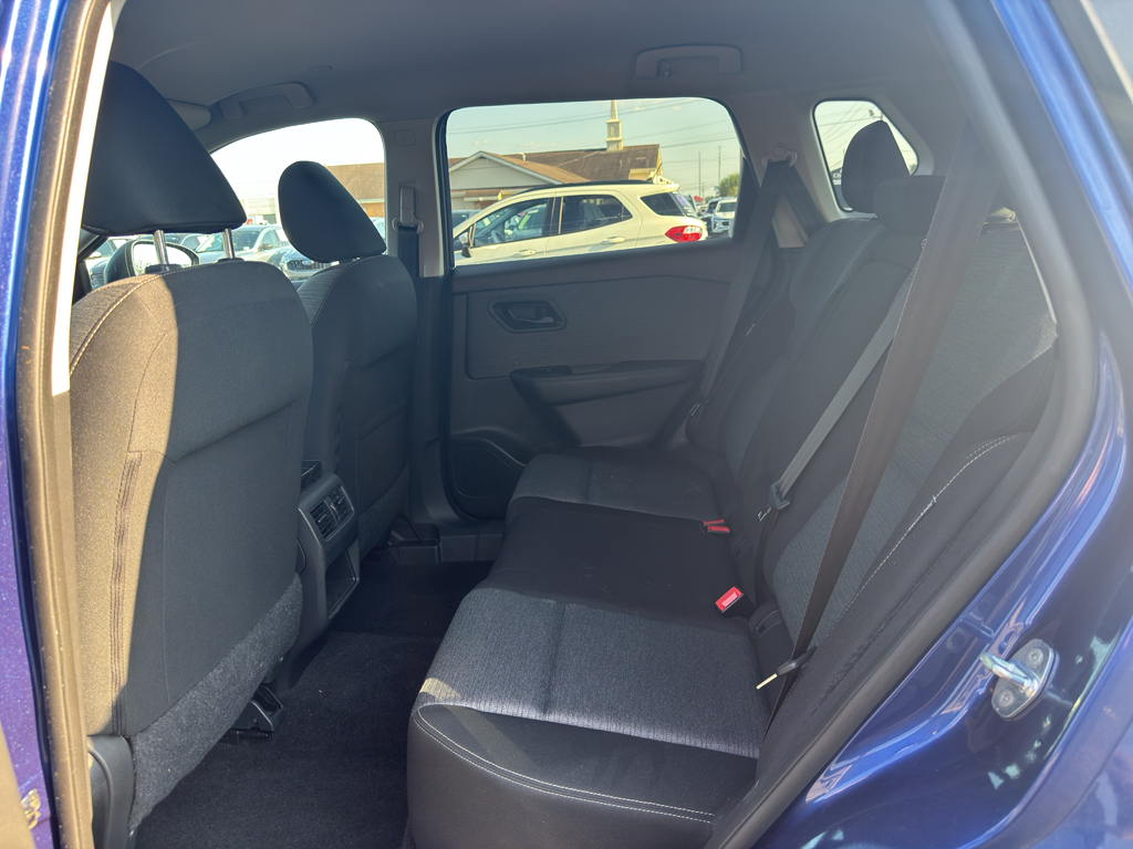 2022 Nissan Rogue S photo 7