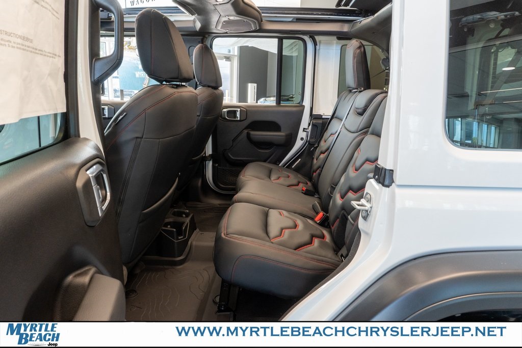 2025 Jeep Wrangler Willys photo 14