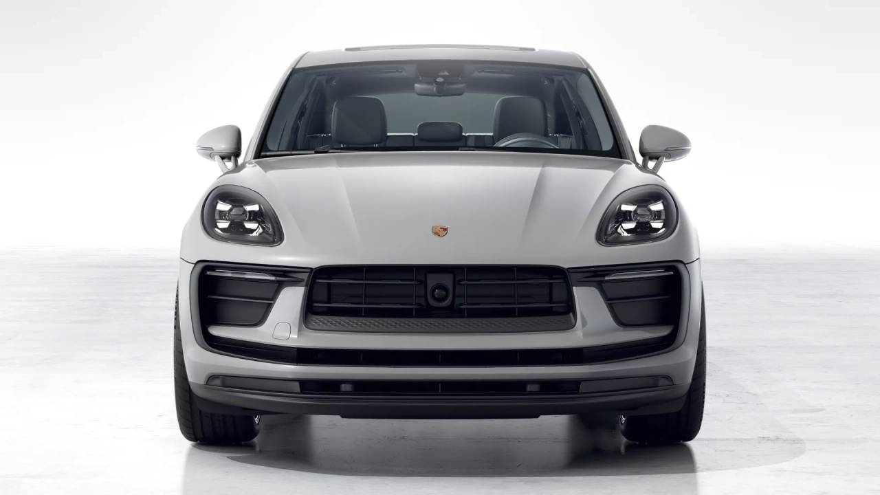2026 Porsche Macan T photo 9
