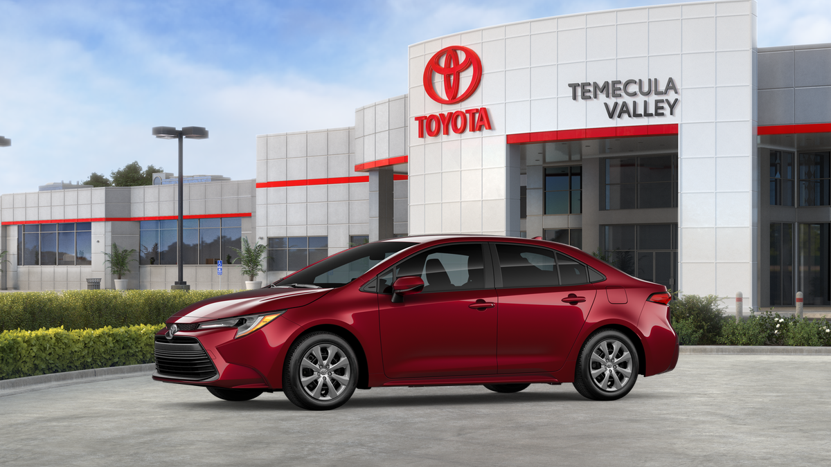 2026 Toyota Corolla LE photo 3