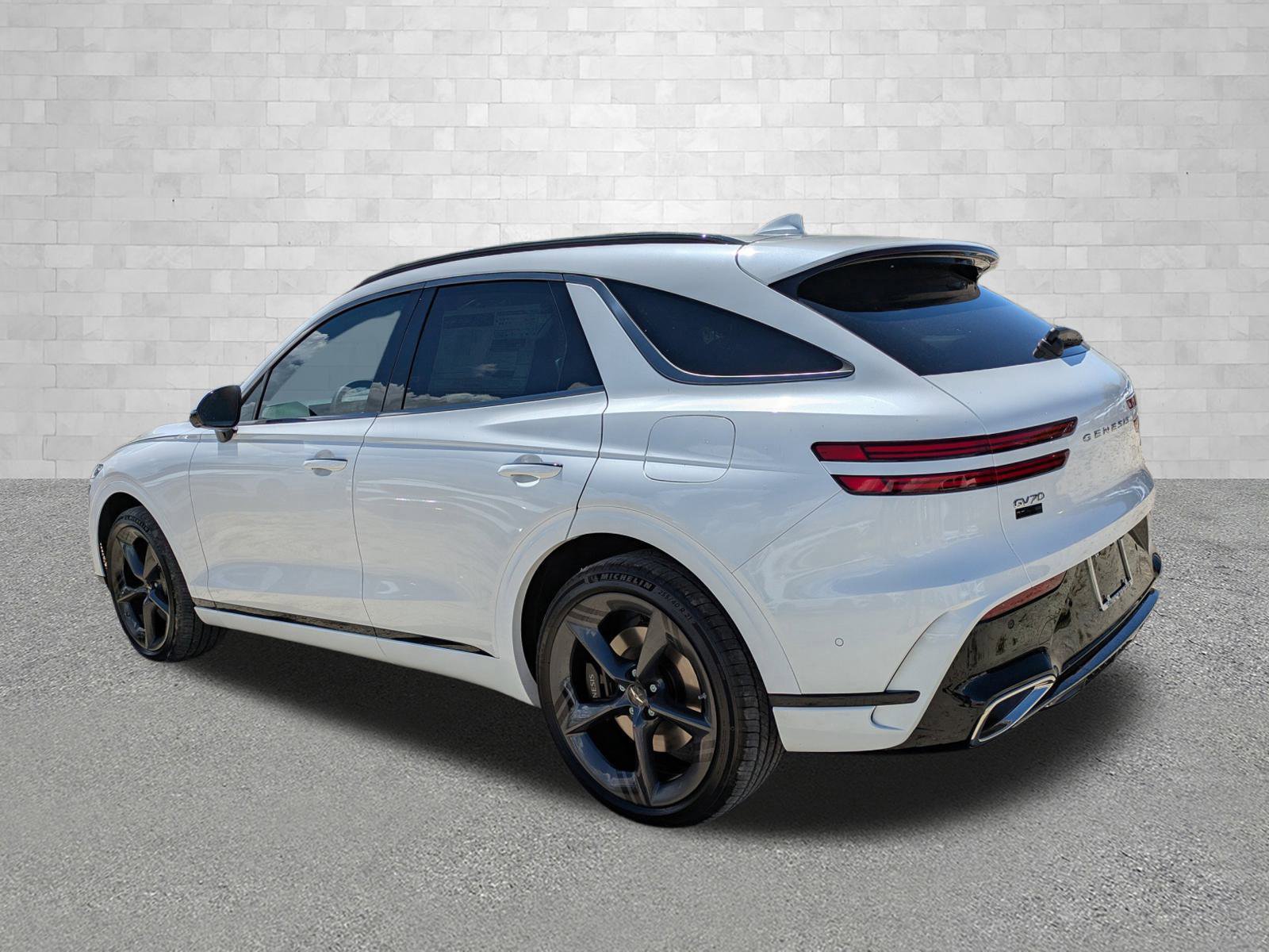 2026 Genesis GV70 2.5T Sport Prestige photo 3