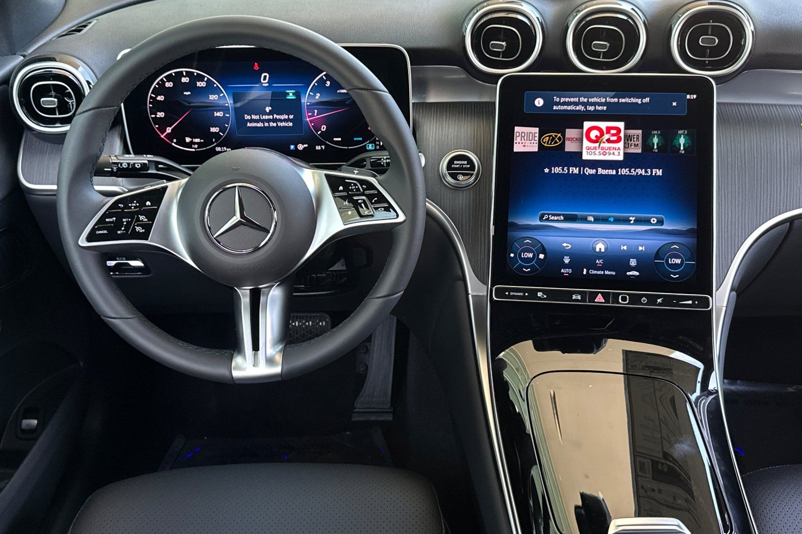 2025 Mercedes Benz GLC 300 photo 20