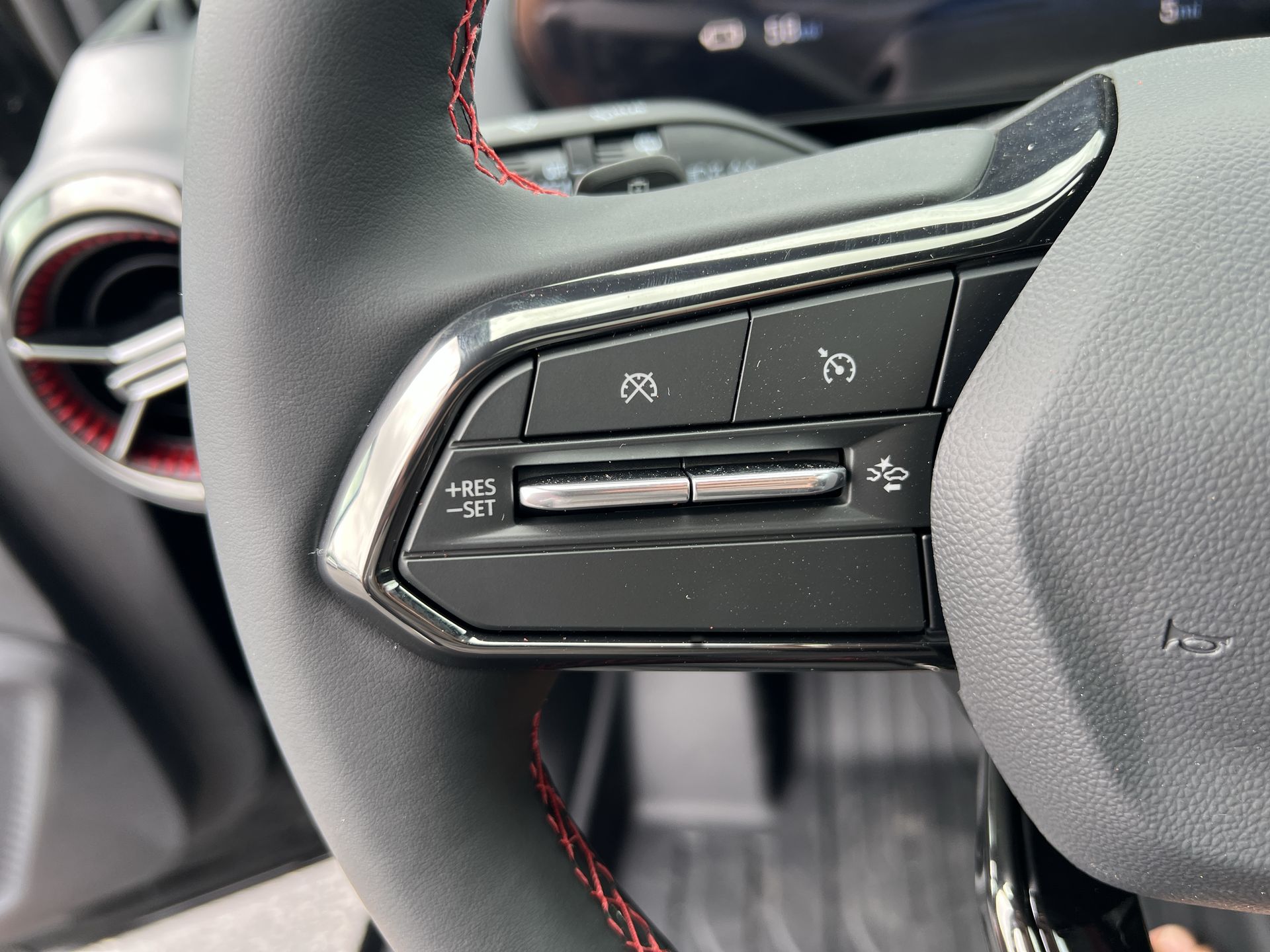 2025 Chevrolet Equinox EV 3RS photo 18
