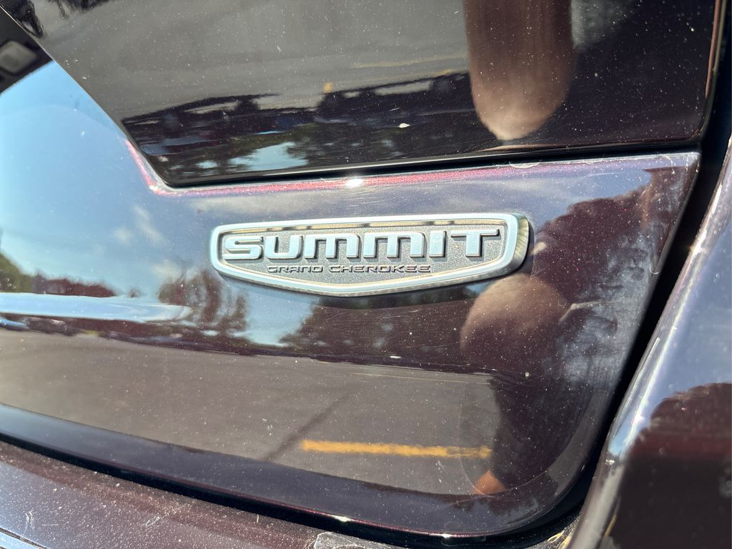 2022 Jeep Grand Cherokee Summit 4xe photo 11