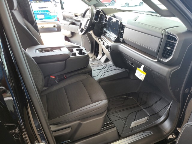 2025 Chevrolet Silverado 1500 RST photo 22