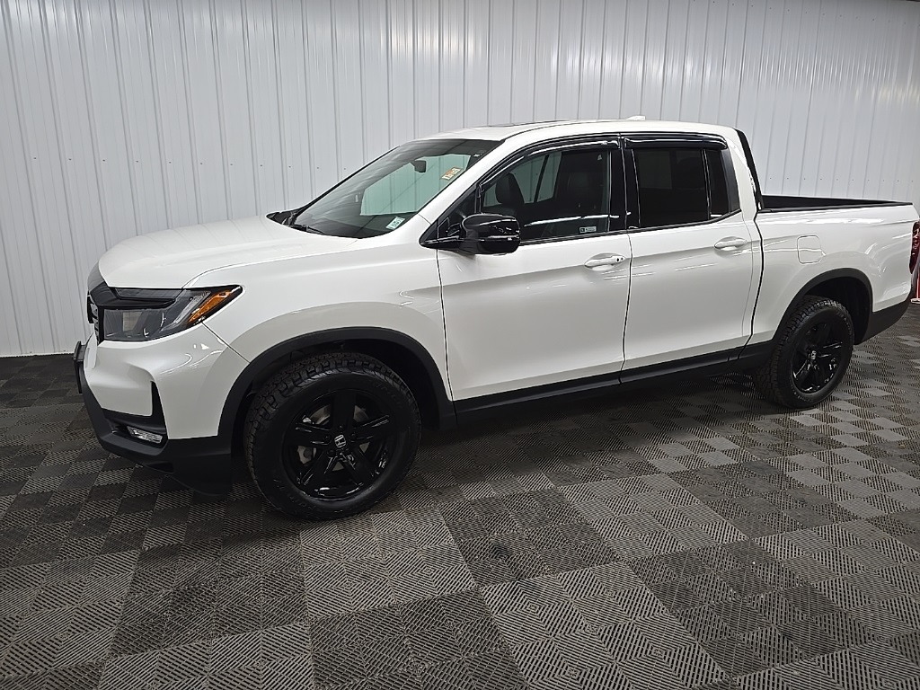 2021 Honda Ridgeline Black Edition photo 6