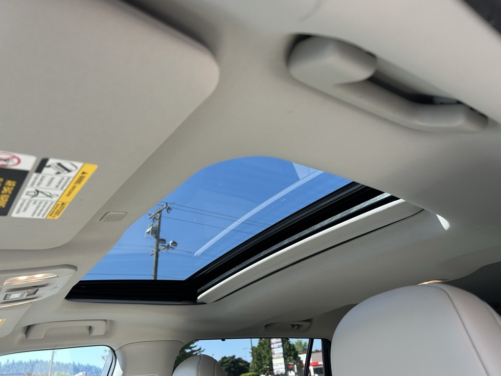 2022 Toyota Highlander Hybrid XLE photo 18