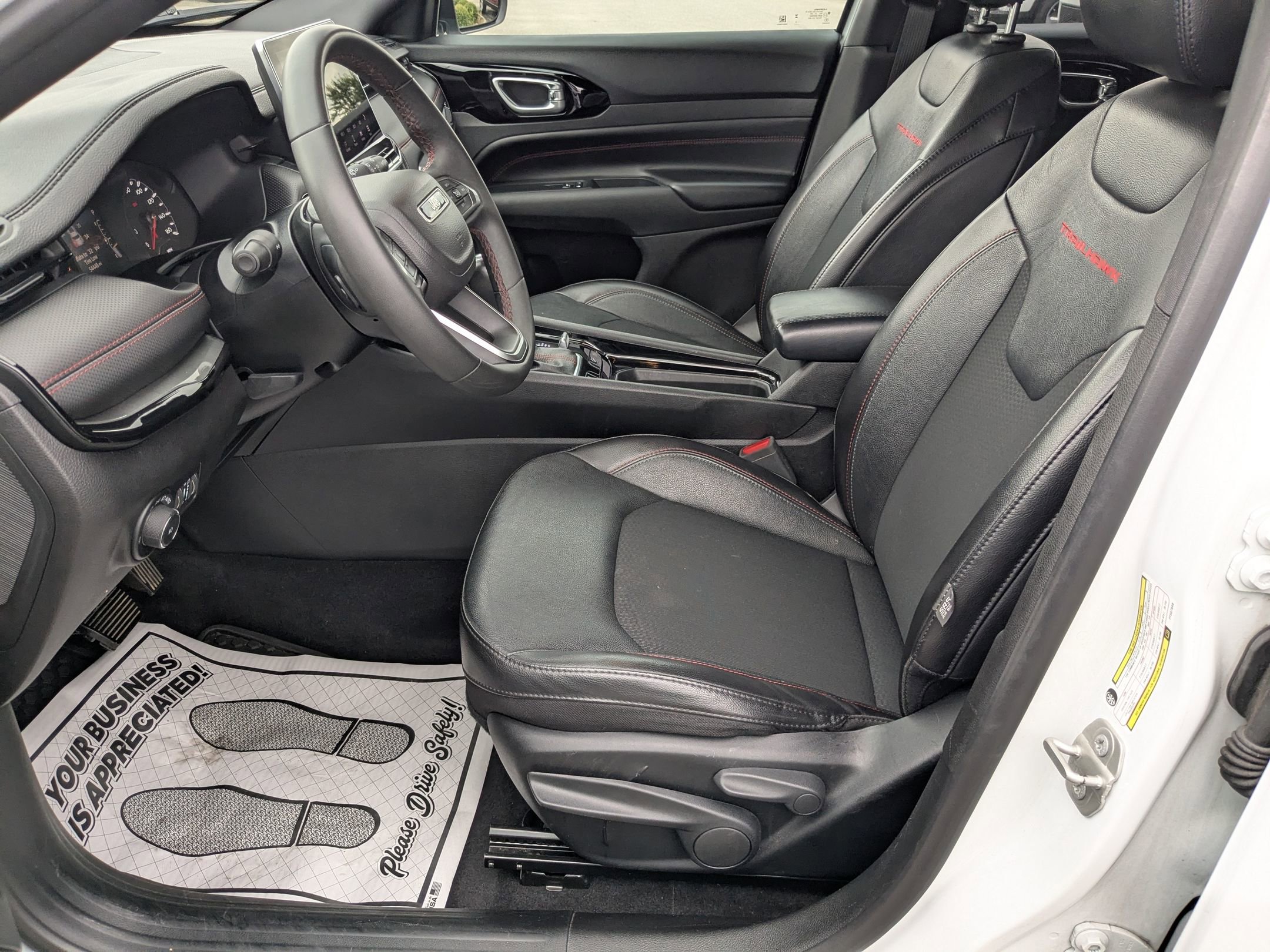 2023 Jeep Compass Trailhawk photo 13