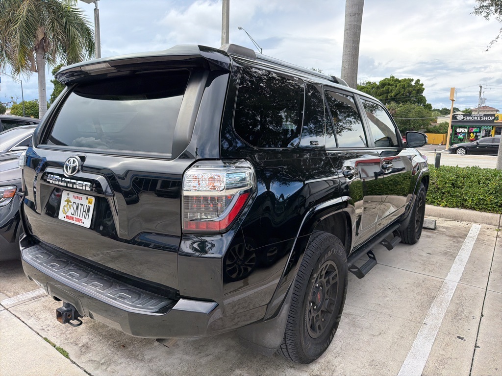 2021 Toyota 4Runner SR5 Premium photo 4
