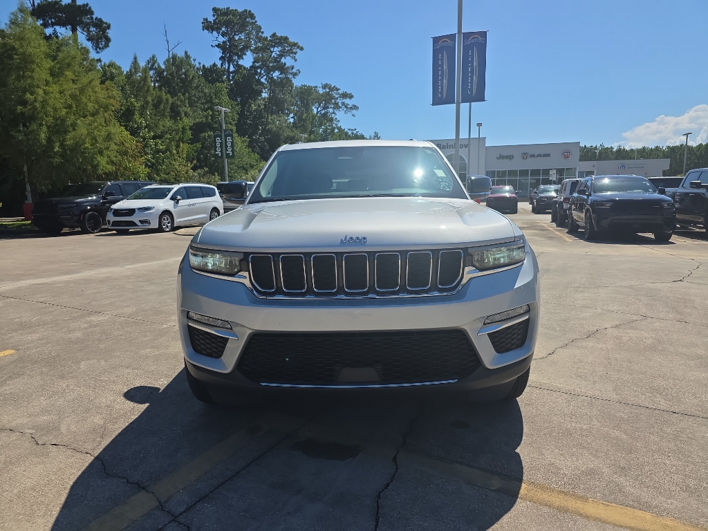 2022 Jeep Grand Cherokee Limited photo 2