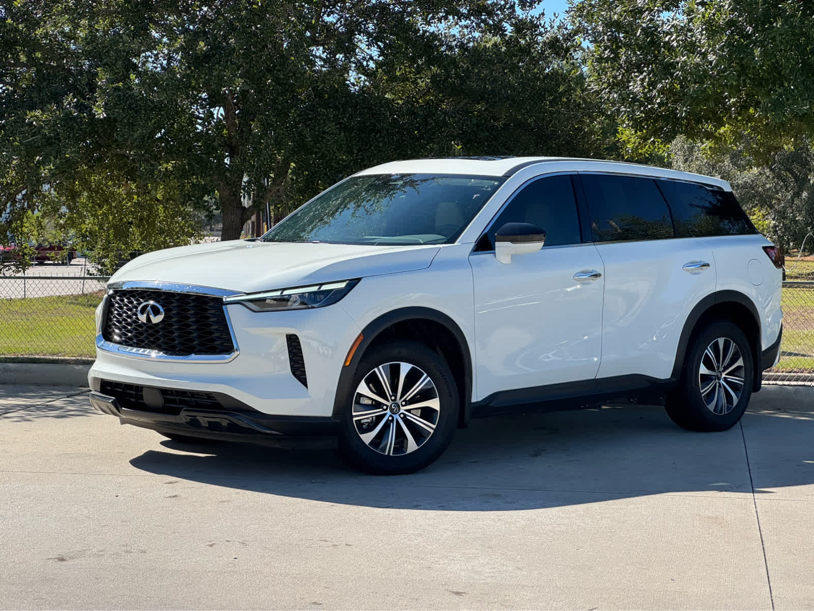 2025 INFINITI QX60 PURE's photo