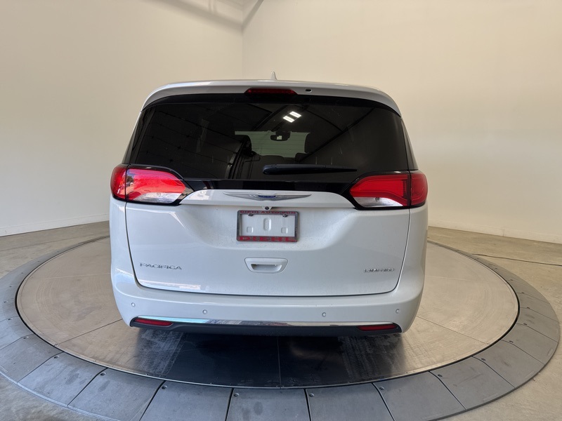 2019 Chrysler Pacifica Limited photo 6
