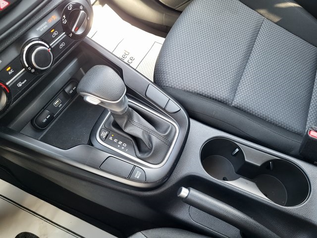 2025 Kia Soul LX photo 17