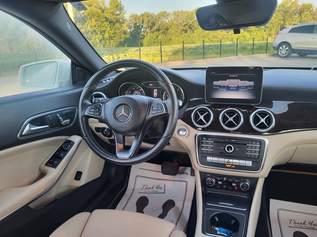 2018 Mercedes Benz CLA 250 photo 15