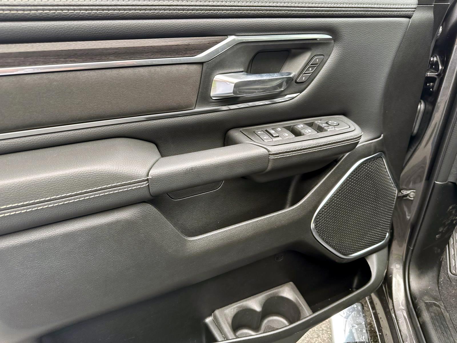 2025 Ram 1500 Laramie photo 14