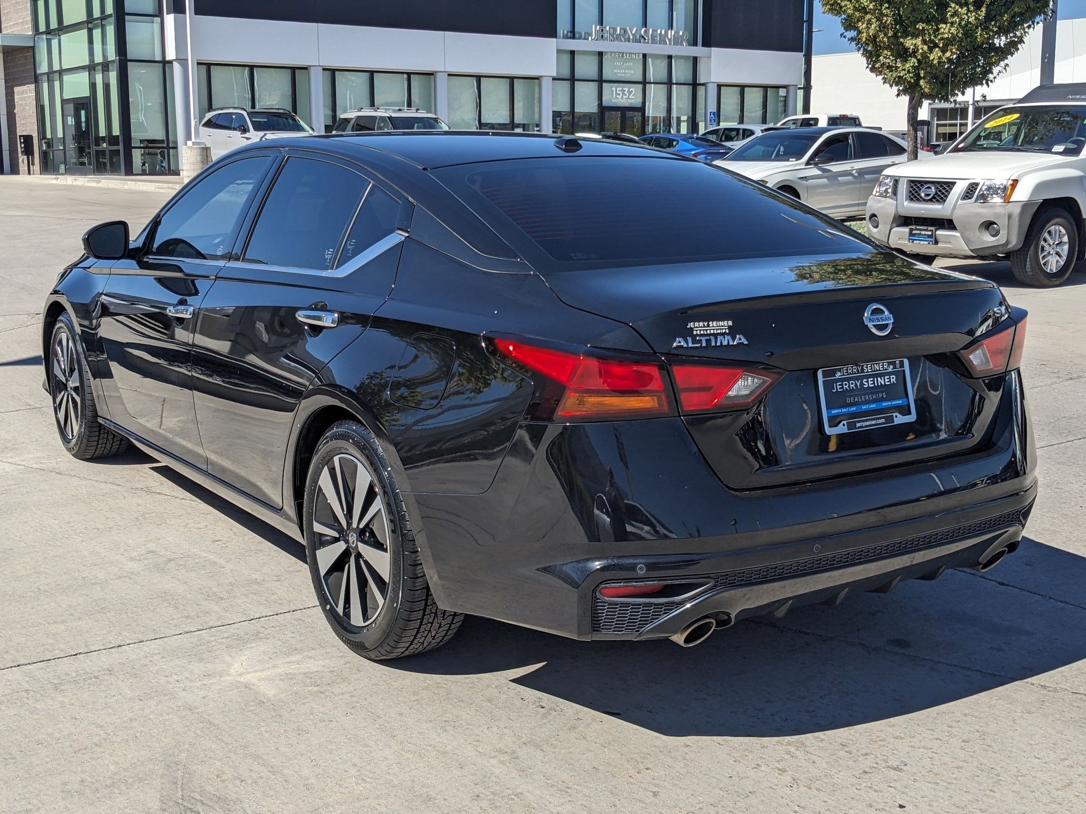 2019 Nissan Altima 2.5 SV photo 3