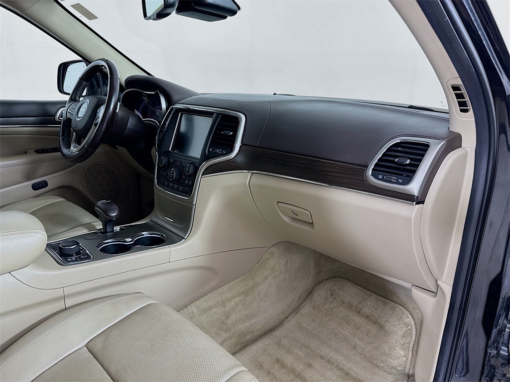 2015 Jeep Grand Cherokee Overland photo 28