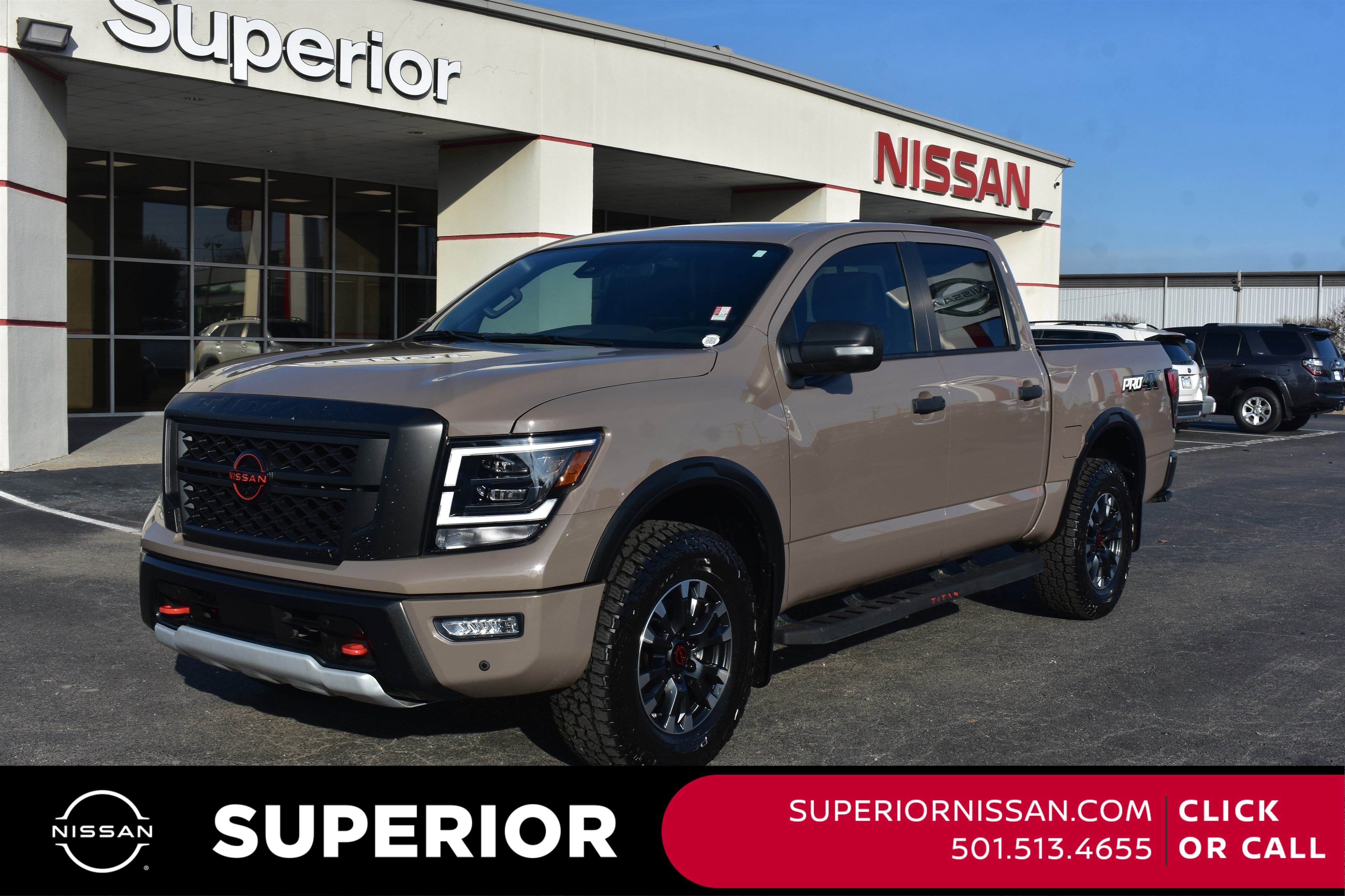 2023 Nissan Titan PRO-4X's photo