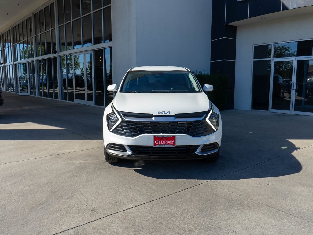 2025 Kia Sportage LX photo 2