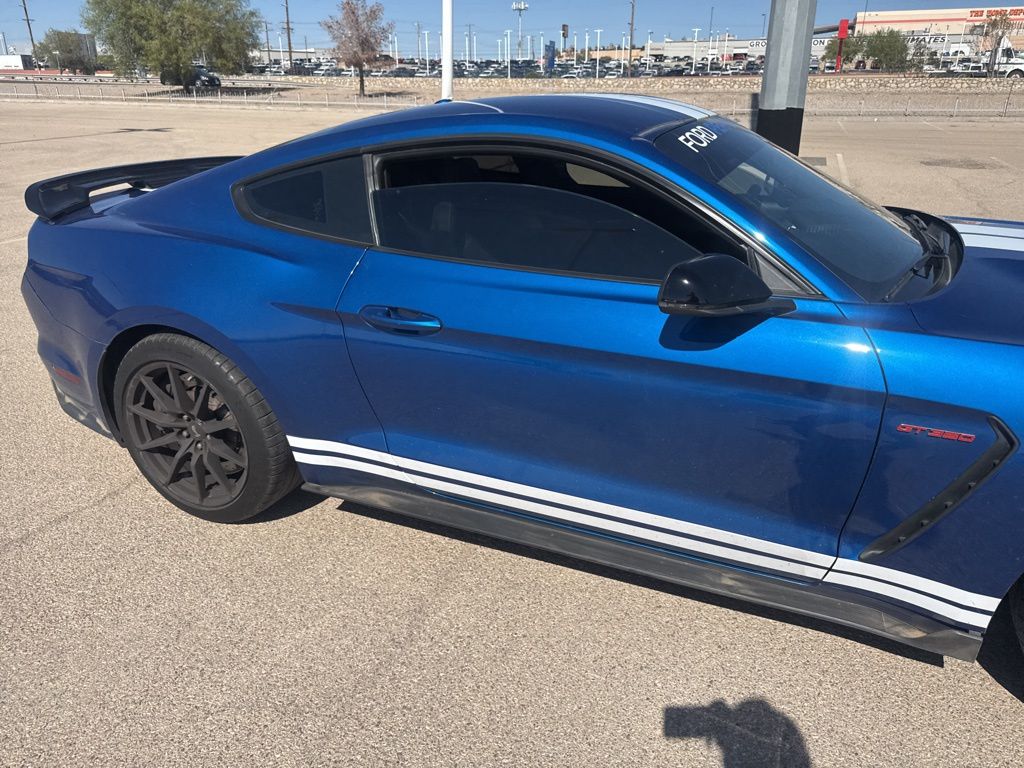 2017 Ford Mustang Shelby GT350 photo 20