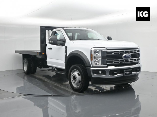 2025 Ford F-450 Super Duty Chassis Cab XL's photo